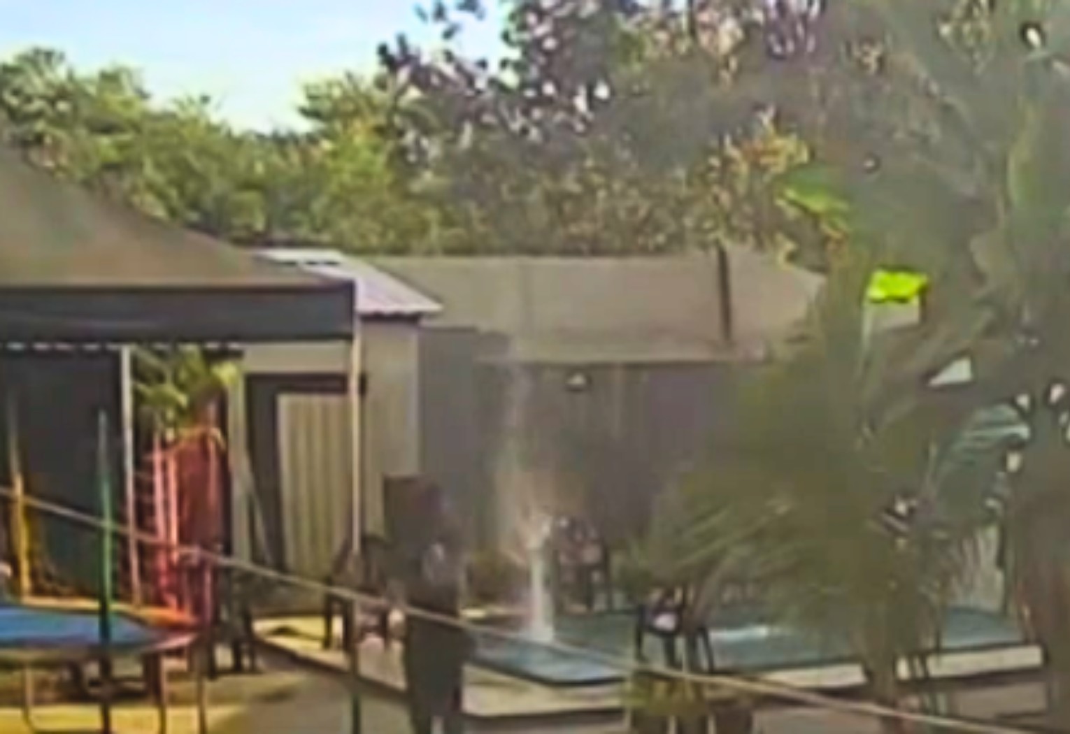 Suspeito de matar jovem em 'piscina' que se apresentou à polícia é investigado por outros homicídios