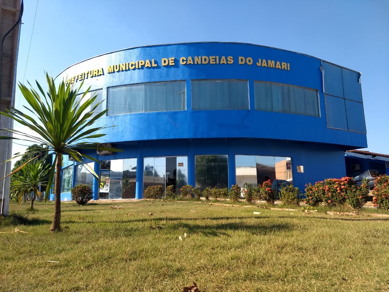 Prefeitura de Candeias do Jamari, RO, abre processo seletivo com salários de até R$ 10 mil; veja como se inscrever