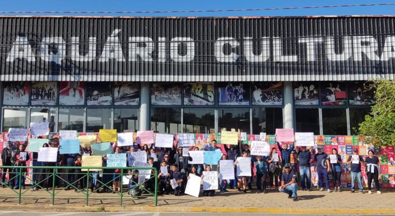 Alunos se mobilizam para evitar desmonte de escola de música em Votorantim