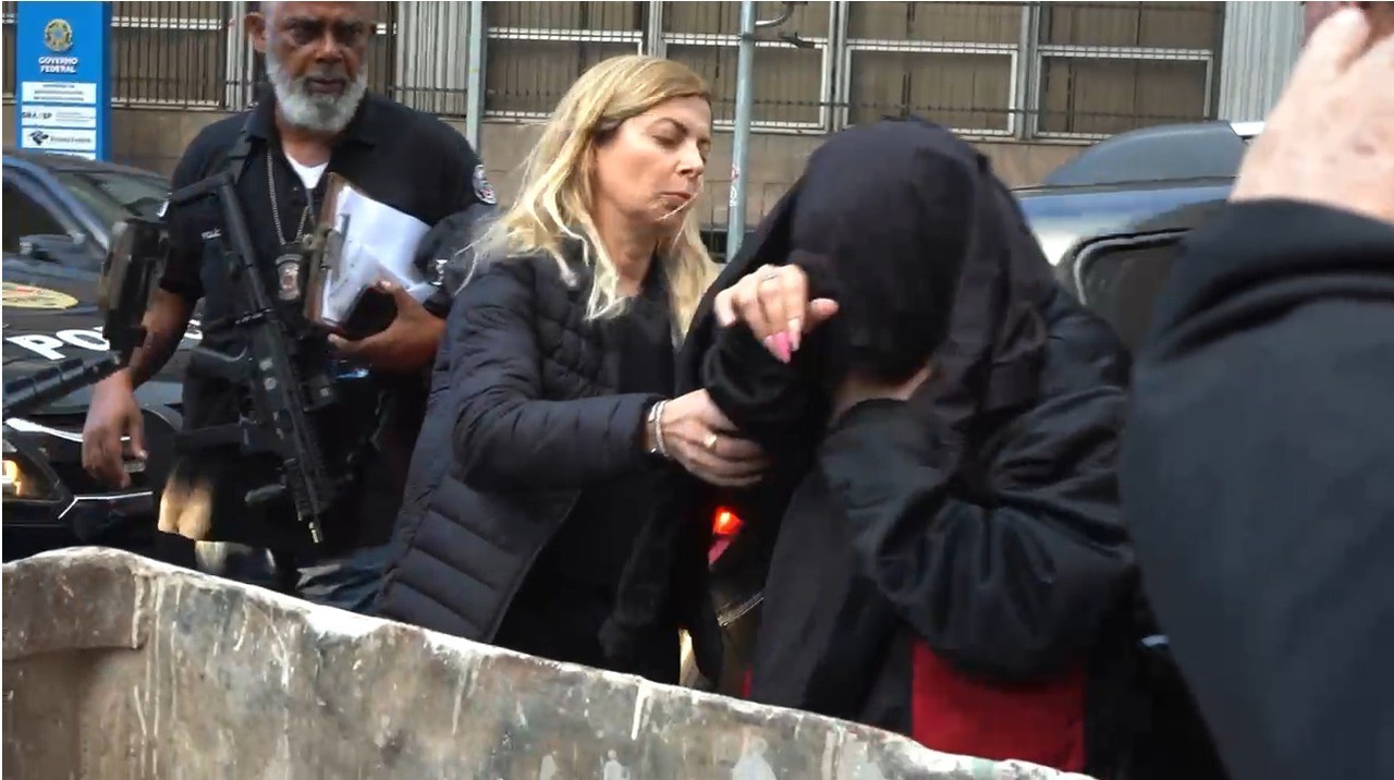 Mulher suspeita de participação na execução do ex-delegado Ruy Ferraz é ouvida pela polícia em SP