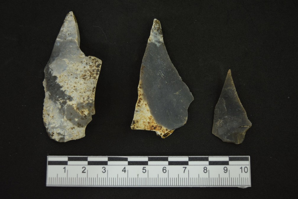 Itens encontrados em sítio arqueológico em Ipeúna — Foto: Pedro Müller Jr./A Lasca