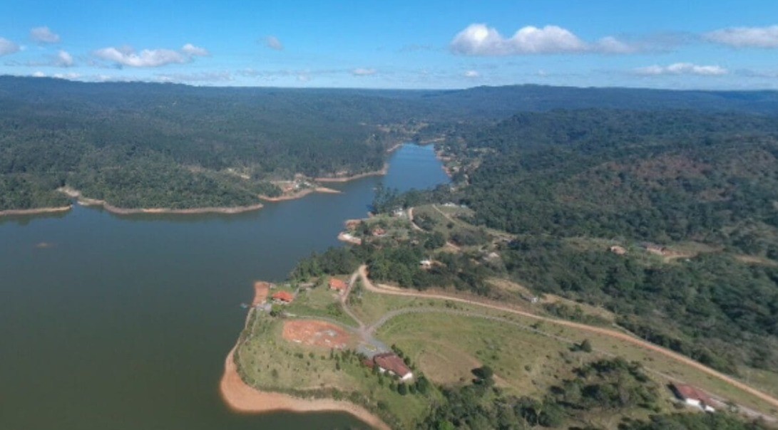 Homem morre ao cair de deck de casa em ponto turístico de SC