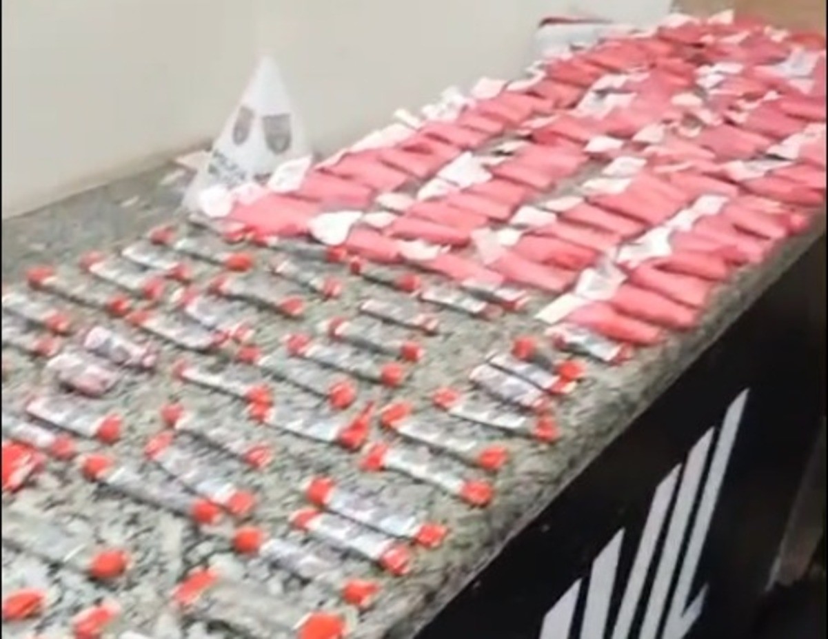 PM apreende quase 400 porções de drogas em Volta Redonda