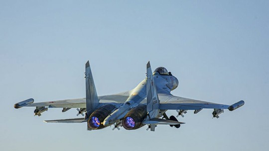 China e Rússia lançam patrulha aérea conjunta, e Japão e Coreia do Sul respondem com caças e jatos 