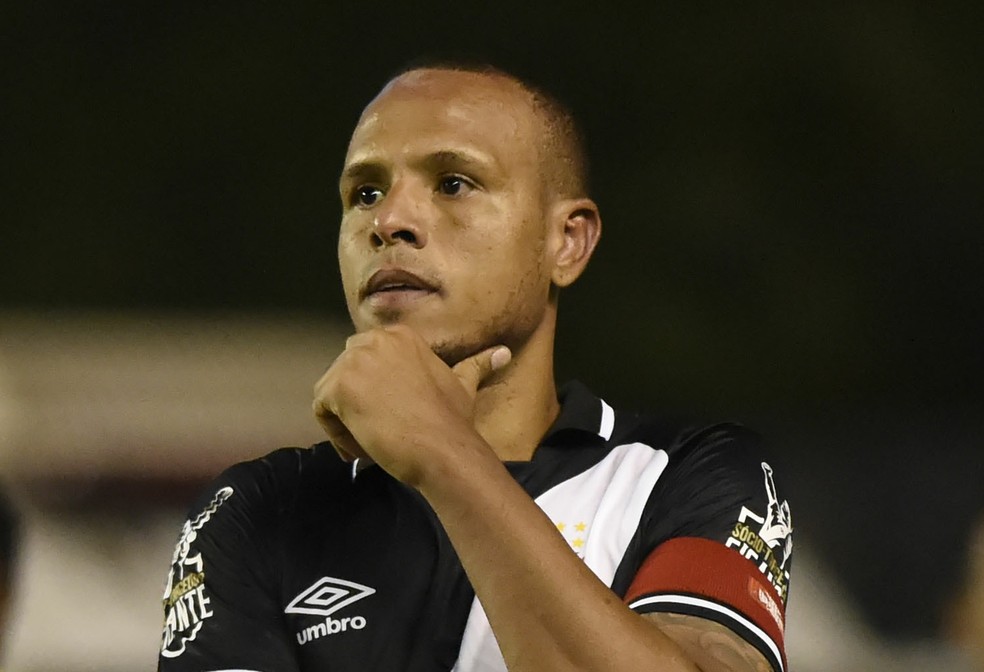 Vasco x Corinthians S&atilde;o Janu&aacute;rio Lu&iacute;s Fabiano &mdash; Foto: Arquivo/Andr&eacute; Dur&atilde;o/ge