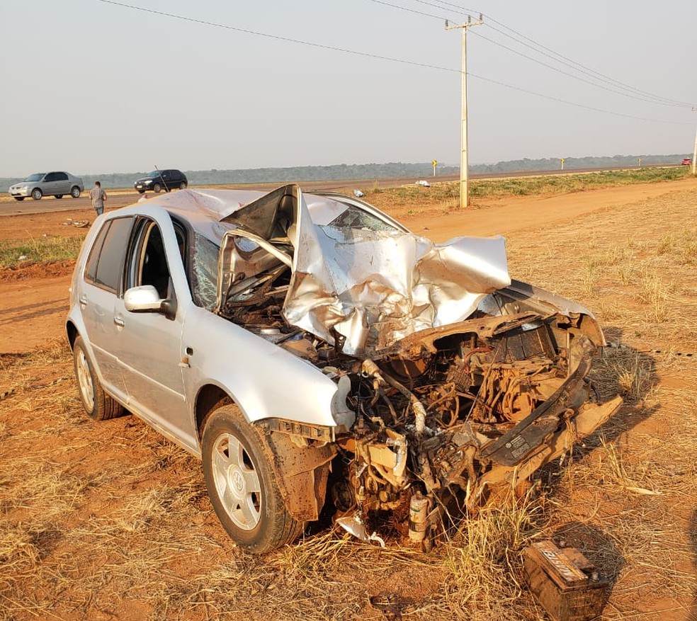 G1 - Motociclista e garupa morrem em acidente entre carro e moto