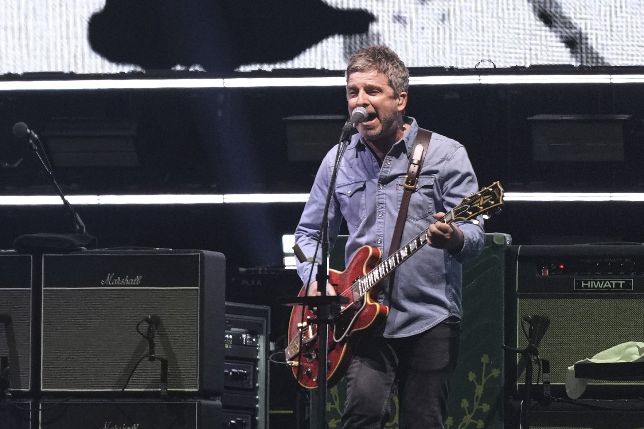 Noel Gallagher, do Oasis, sobre turnê após hiato de 16 anos: 'É ótimo estar de volta em uma banda com o Liam'