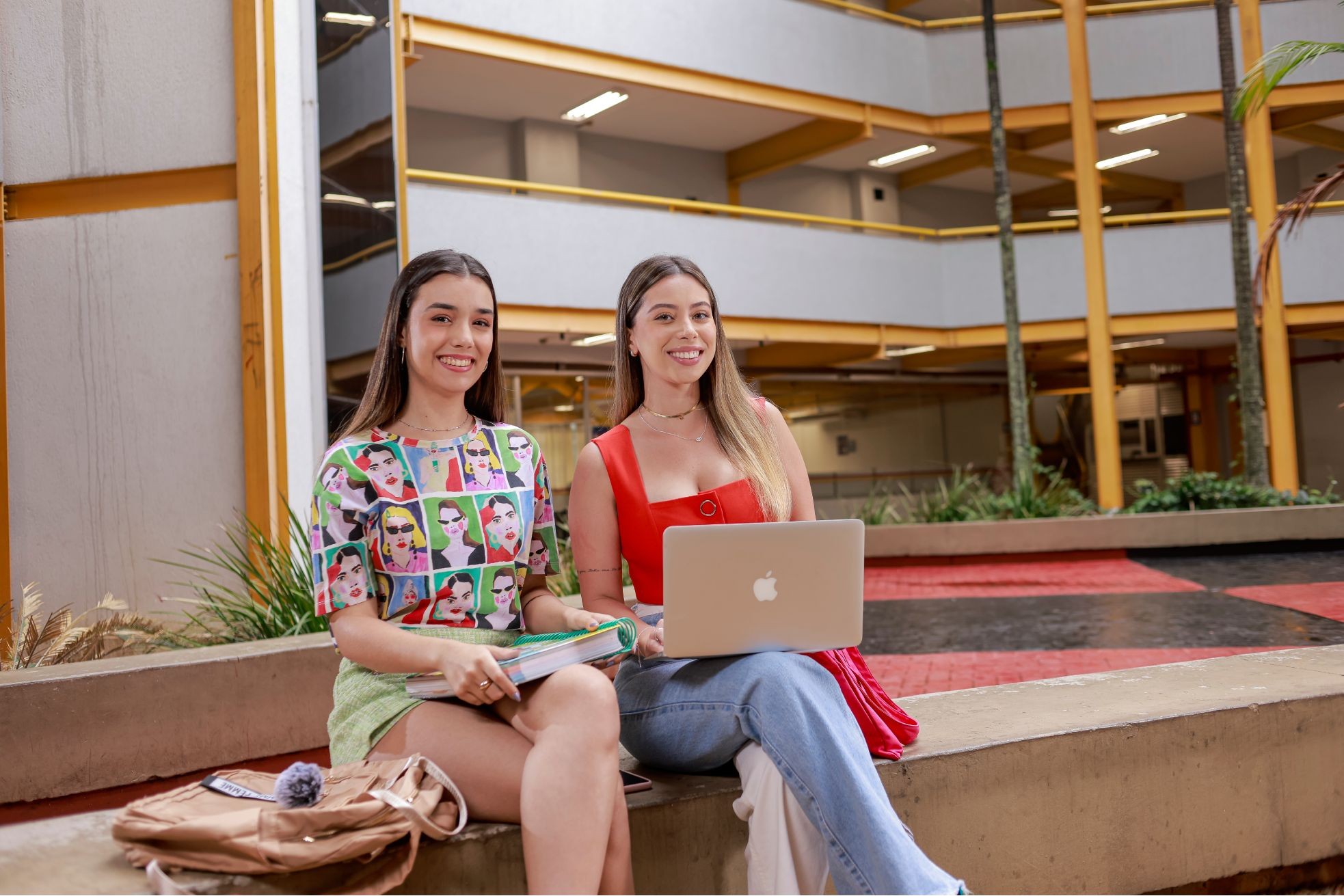 Qual a diferença entre transferência interna e externa na PUC Goiás?
