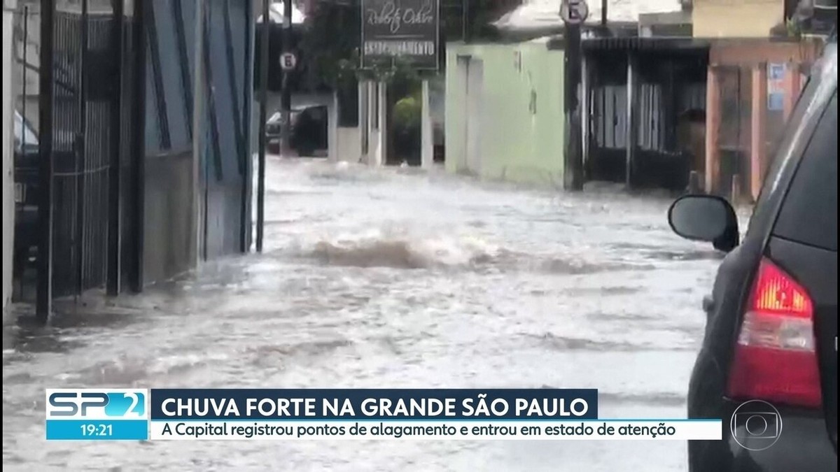 SP deixa estado de atenção; cidade chegou a ter 19 pontos alagados