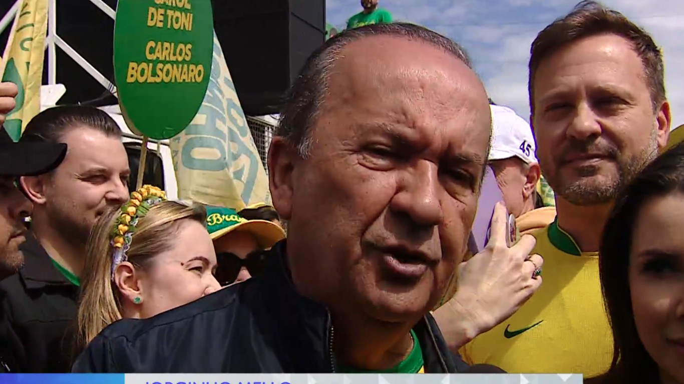 Eleições 2026 em SC: Jorginho Mello faz caminhada e discursa em caminhão de som em Florianópolis