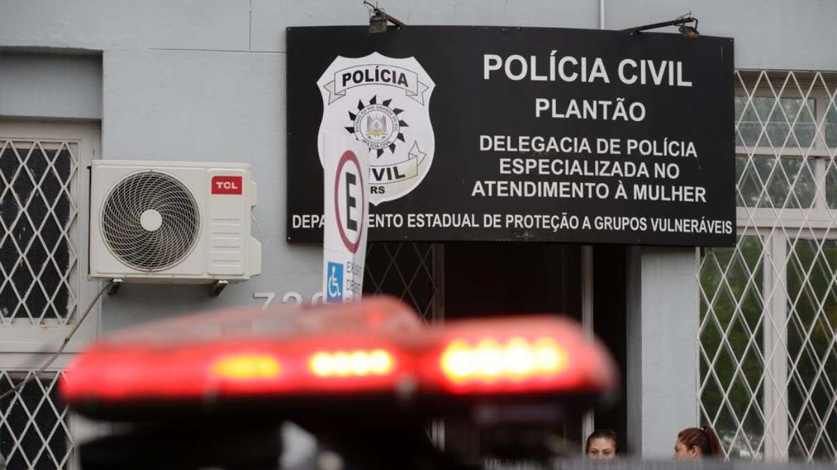 Adolescente de 17 anos é morta a tiros em Porto Alegre; suspeito seria o ex-namorado contra quem ela tinha medida protetiva