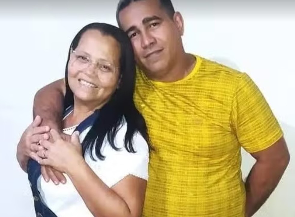 Silvana dos Santos Rocha Soares e Aniso Padilha Soares são vítimas da tragédia — Foto: Arquivo pessoal