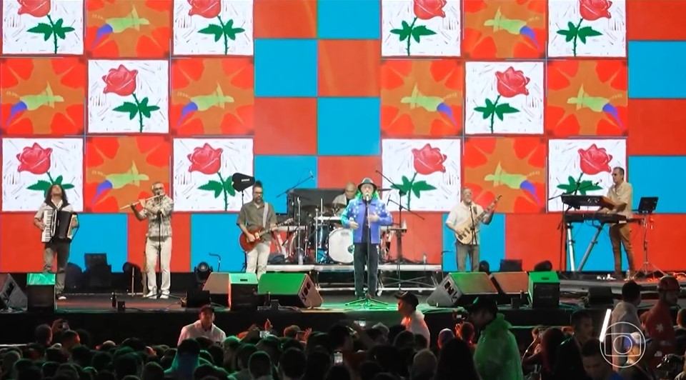 São João de Campina Grande atrai multidão
