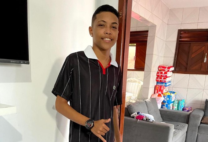 Família contesta versão da polícia e diz que jovem morto em Natal estava rendido e desarmado