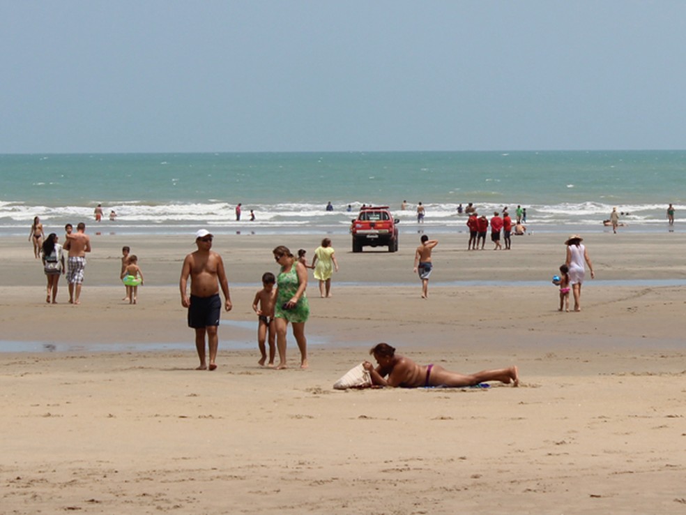 Praia de Atalaia, em Luis Correia — Foto: g1 PI