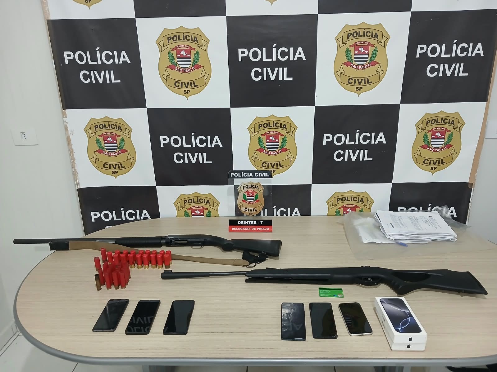 Polícia Civil prende dupla suspeita de furtar máquinas agrícolas e gado durante operação no interior de SP