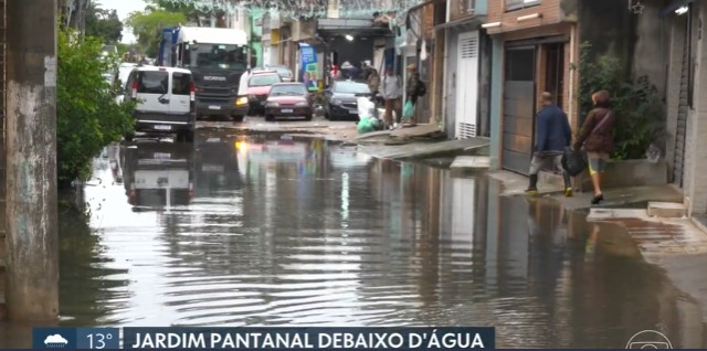 Jardim Pantanal, na Zona Leste de SP, está há mais de 60 horas debaixo d’água após chuvas na capital paulista