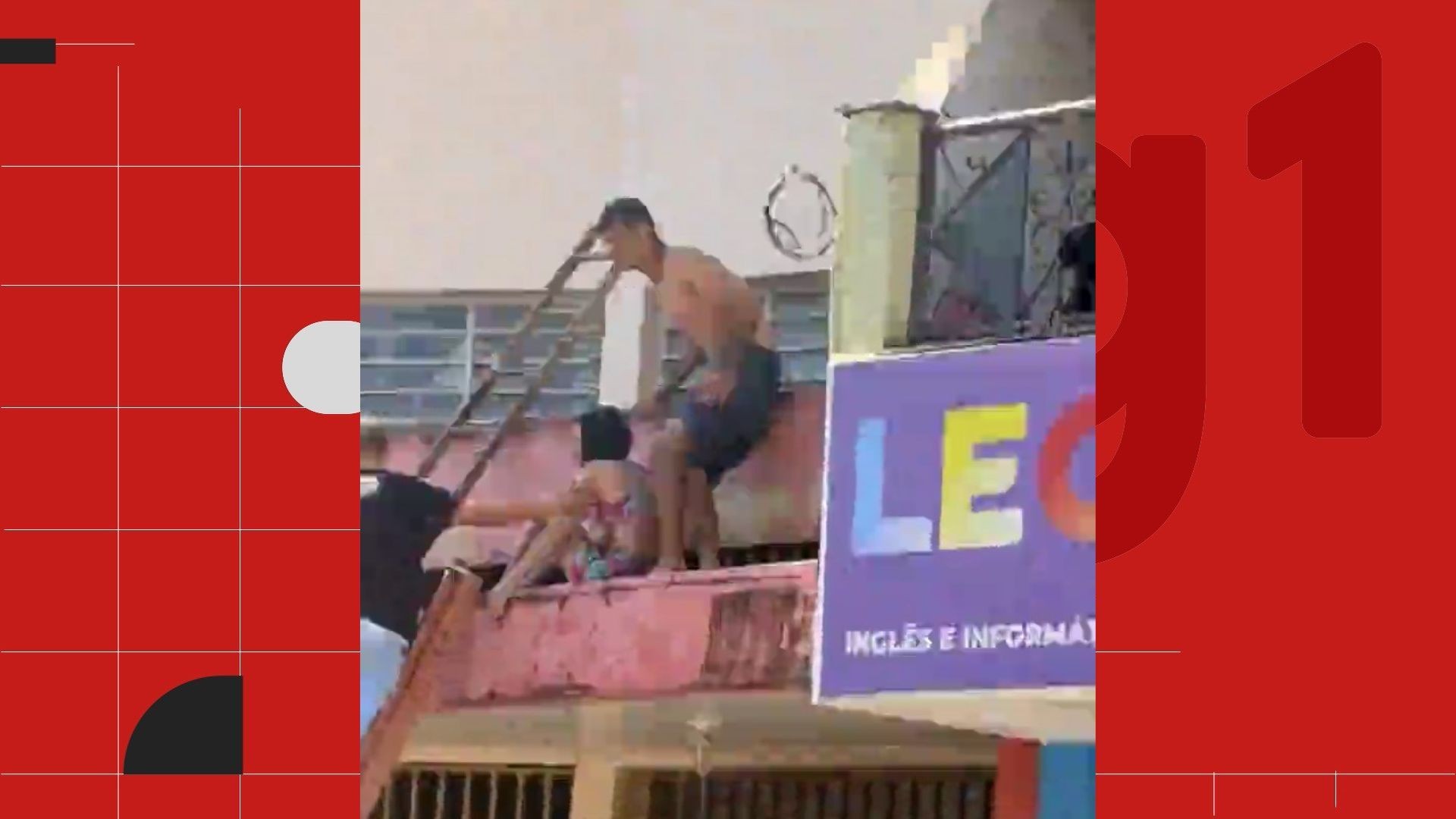 Vídeo mostra resgate de criança e mulher pela varanda de apartamento em chamas no ES