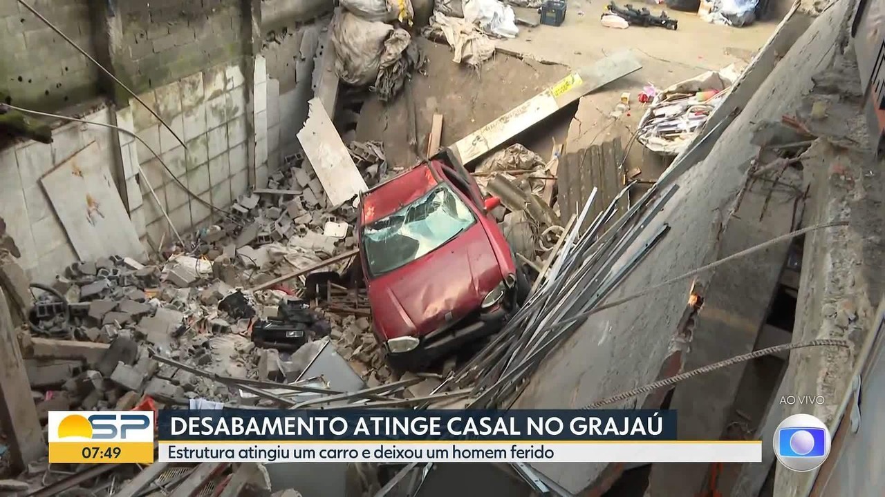 Homem fica em estado grave após desabamento de ferro-velho na Zona Sul de SP