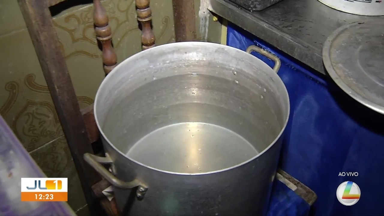 Sem água há mais de duas semanas, moradores do conjunto Maguari recorrem a carro-pipa em Belém