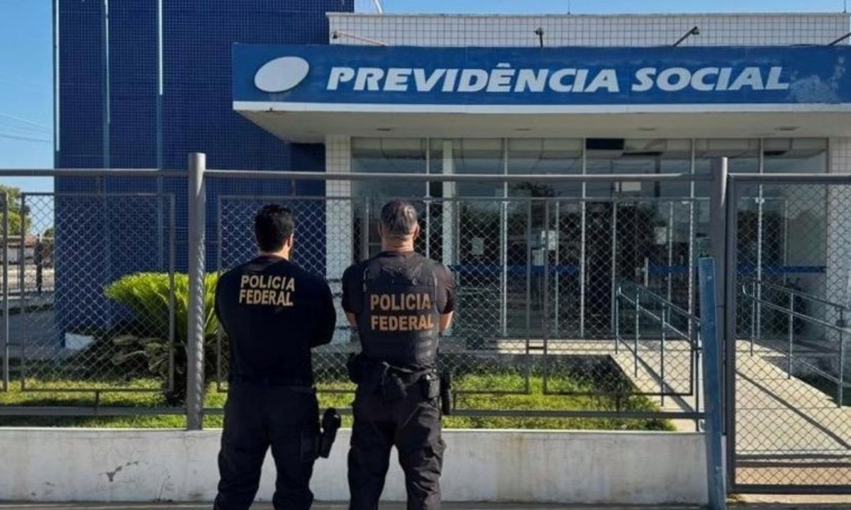 Advogada e gerente do INSS são alvos de operação que investiga concessão indevida de benefícios na Bahia