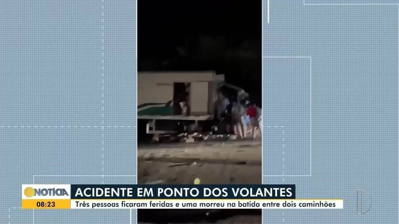 Batida frontal entre caminhões na BR-116, em Ponto dos Volantes, deixa um morto e três feridos 