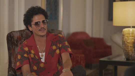 Ao 'Fantástico', Bruno Mars promete surpresa para turnê no Brasil; assista - Programa: Fantástico 