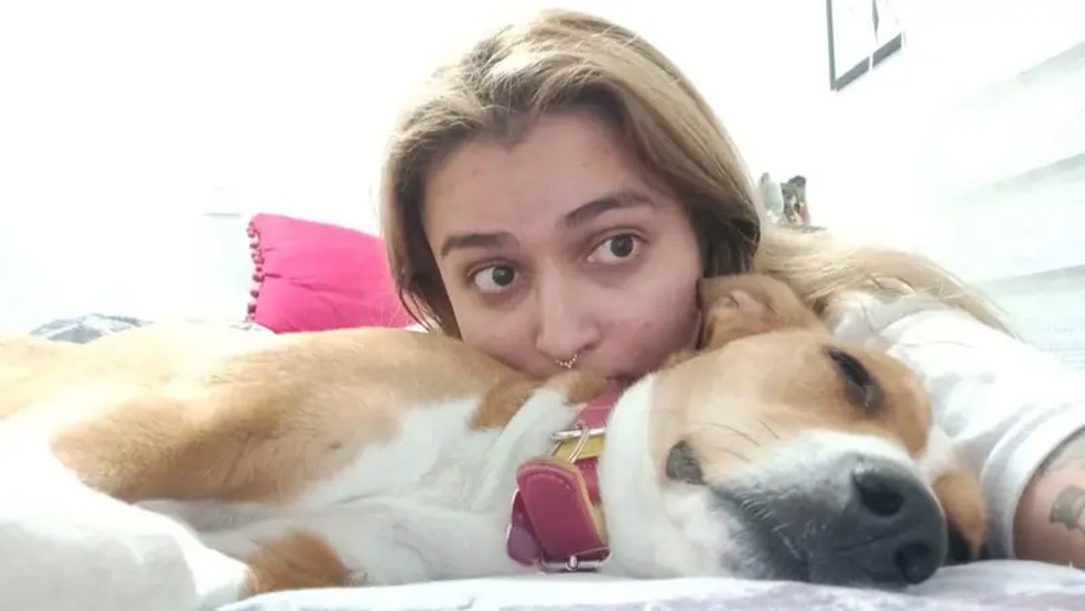 Catalina Giraldo era psicóloga, mas sua condição de saúde a impediu de trabalhar na profissão nos últimos anos — Foto: Cortesia de Catalina Giraldo e DescLAB