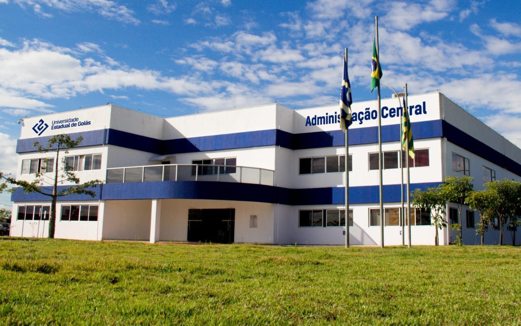 UEG convoca mais de 110 aprovados em concurso; veja lista 