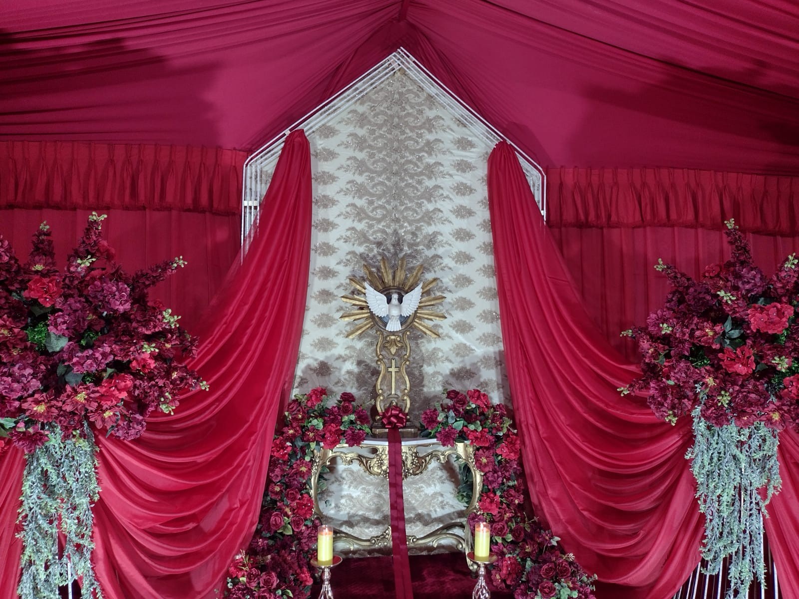 Fiéis compartilham fé e devoção na abertura da Festa do Divino de Mogi das Cruzes