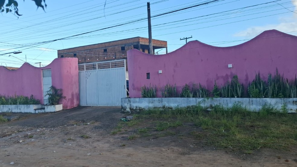 Seis casas foram alvos da operação que resgatou as vítimas. Estabelecimentos foram interditados — Foto: Divulgação