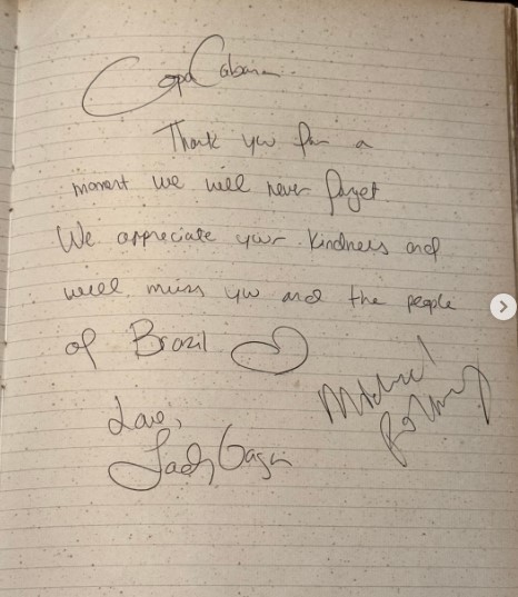 Lady Gaga deixa recado no Livro de Ouro do Copacabana Palace: 'Vamos sentir saudades'