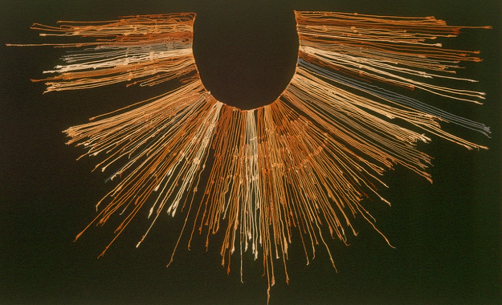 Um quipu inca. — Foto: Wikimedia/Domínio Público