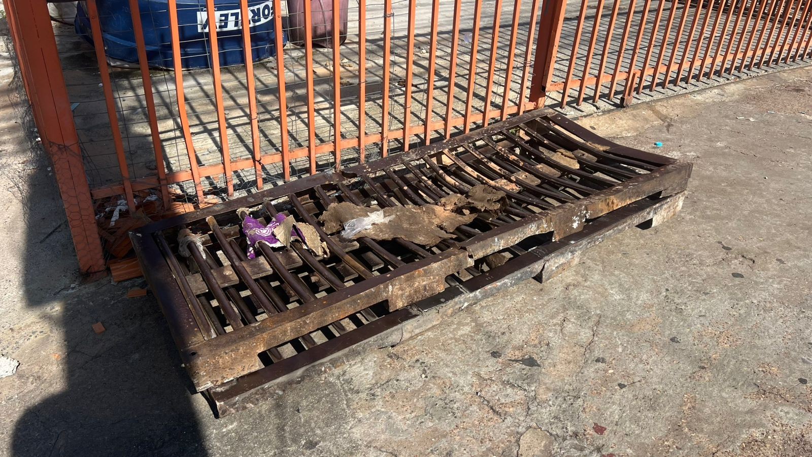 Prefeitura substitui bueiros após duas pessoas ficarem presas no local em menos de uma semana em MT