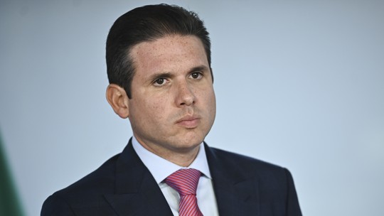 Motta pauta votação do IOF, surpreende governo e diz que 'urgência falou por si só' - O presidente da Câmara disse ao blog que ambiente do governo na Câmara dos Deputados é difícil e que a Casa não vai aceitar aumento de impostos; líder do PT diz que soube da pauta pelo X.