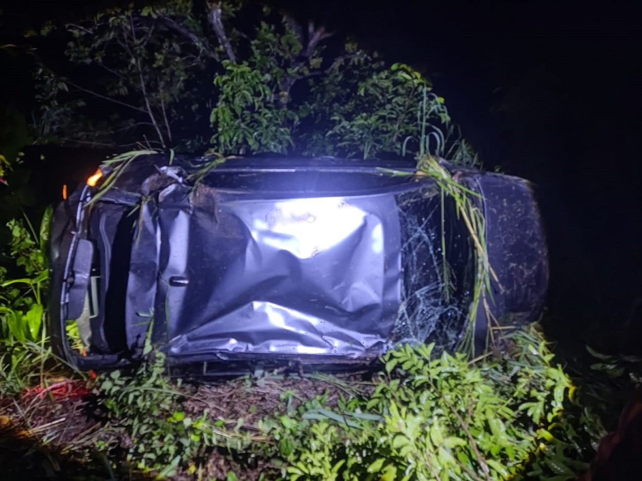 Acidente entre moto e carro deixa dois mortos na BR-153 em Araguaína