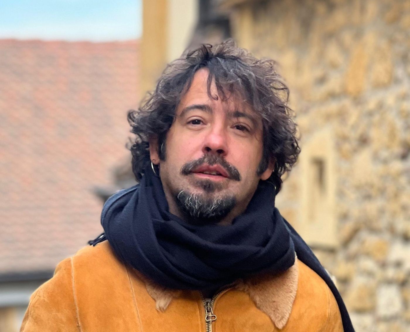 Rodrigo Portella chega premiado ao Festival de Curitiba