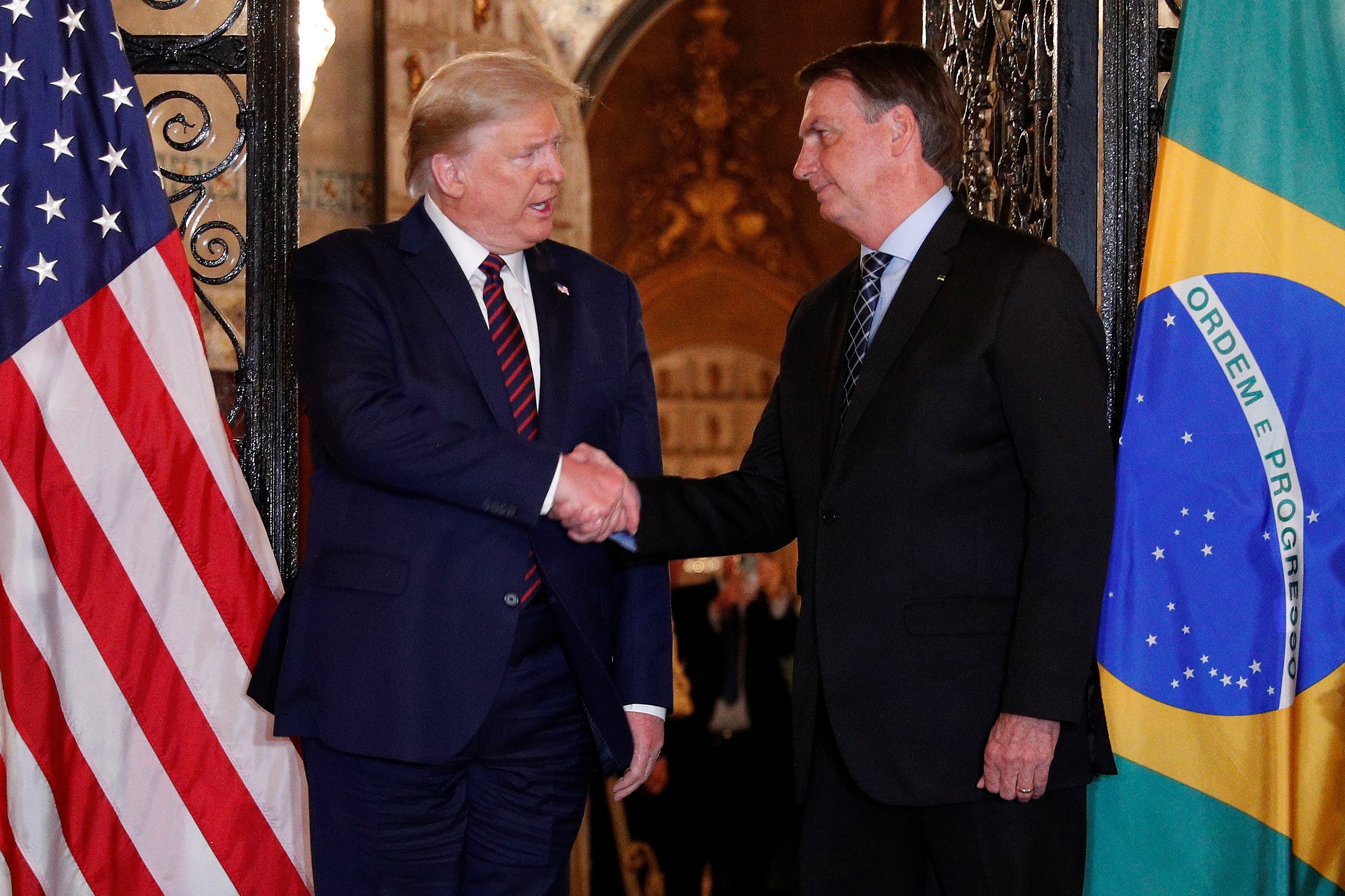 Trump faz post em defesa de Bolsonaro