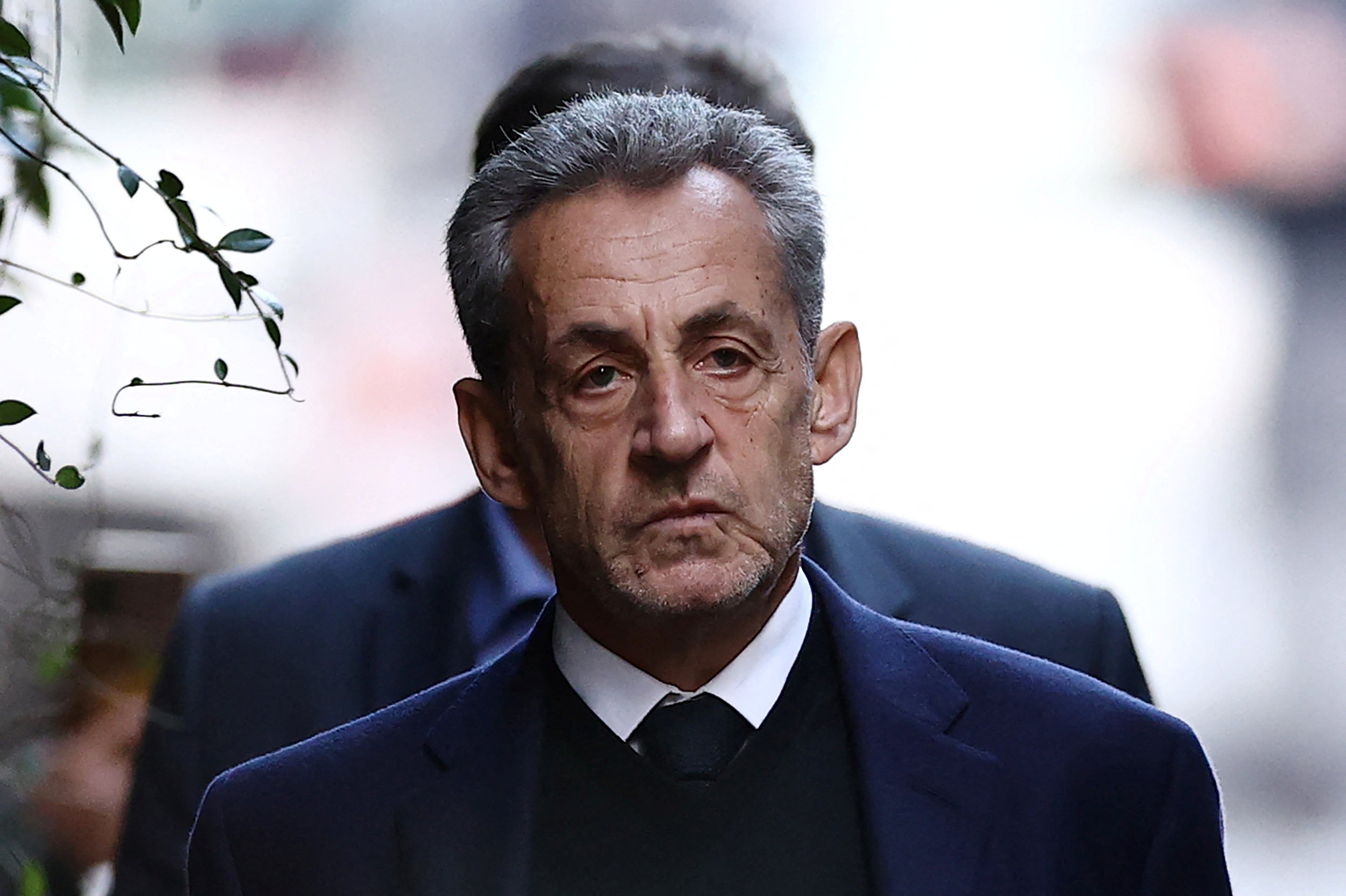 Sarkozy é condenado de forma definitiva em segundo processo na França