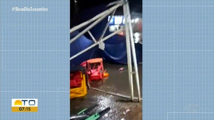 Chuva com ventania derruba estrutura de estabelecimento em Araguaína