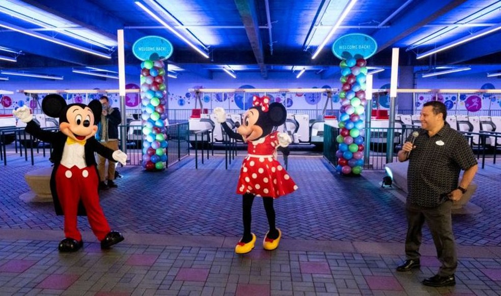 A Disney reabriu seu serviço de bondes em fevereiro após dois anos fechado — Foto: GETTY IMAGES via BBC
