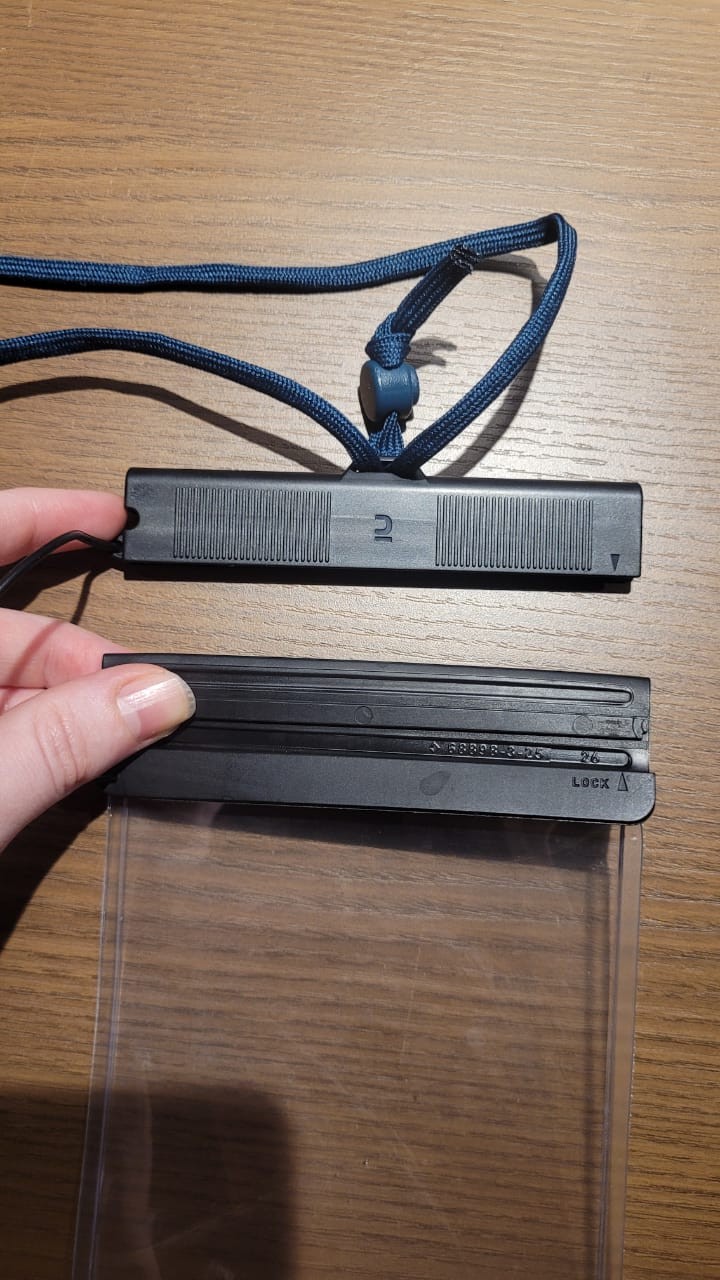 Capinha à prova d’água para celular funciona? g1 testou proteção de modelos do mercado