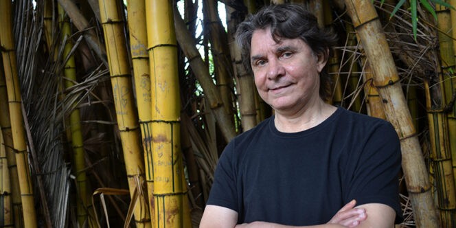 Lô Borges segue sedado e em estado grave, mas quadro é estável