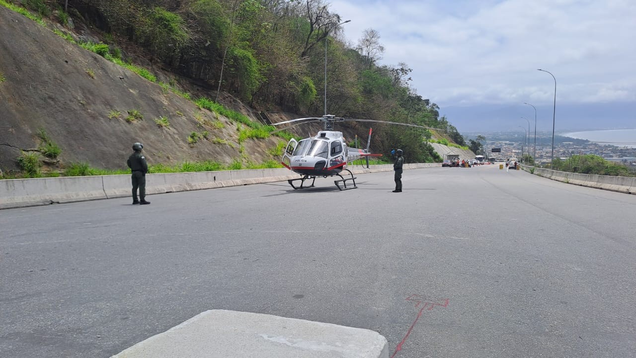 Com apoio dos bombeiros e helicóptero, concessionária realiza simulado de acidente em túnel da rodovia dos Tamoios em São Sebastião