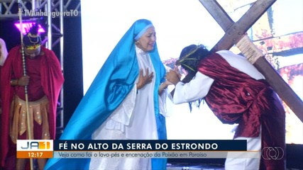 Fiés fazem a encenação da Paixão de Cristo em Paraíso e realizam a missa lava-pés