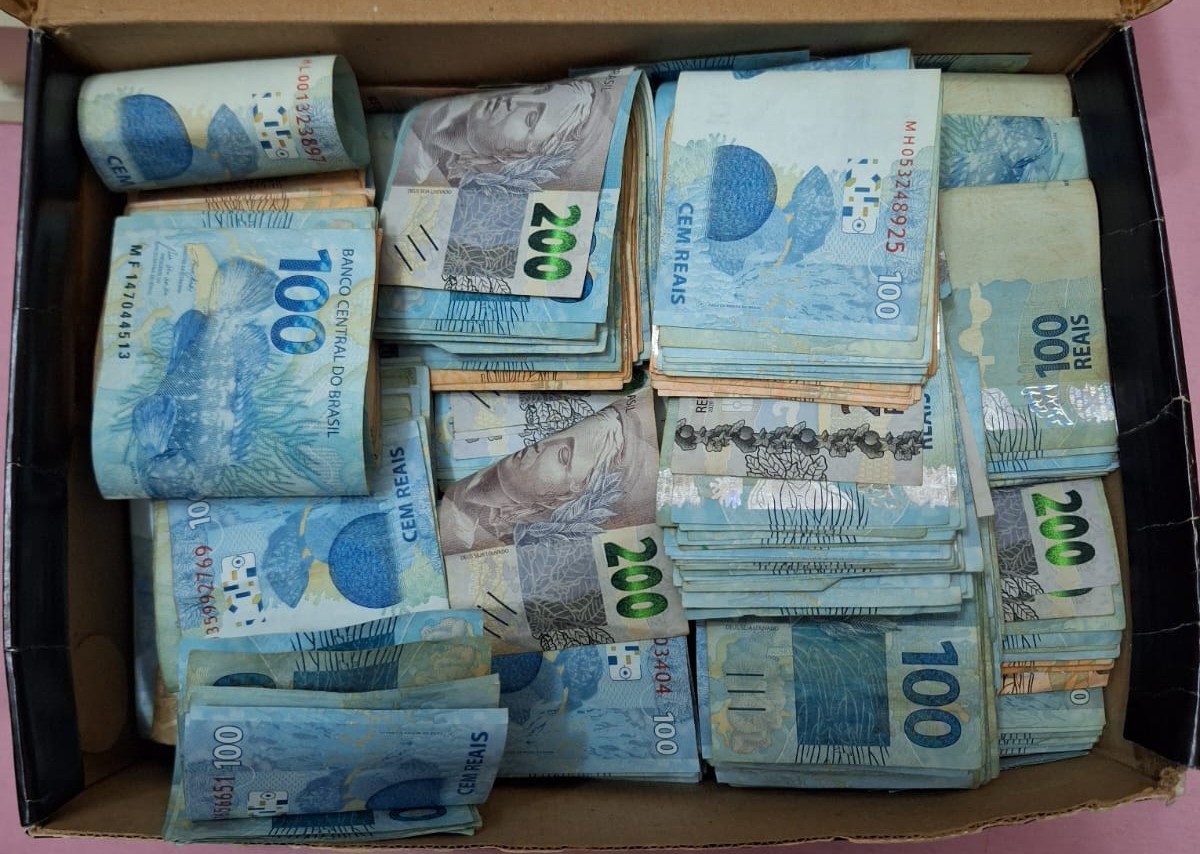 Médica e advogado que disputavam herança de R$ 30 milhões são presos por suspeita de mandar matar familiares em MG