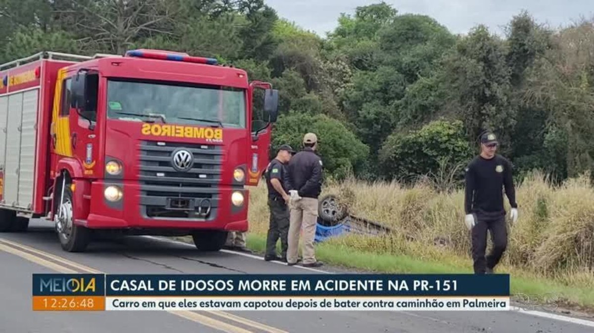 Casal de idosos morre após bater de frente com caminhão na PR 151