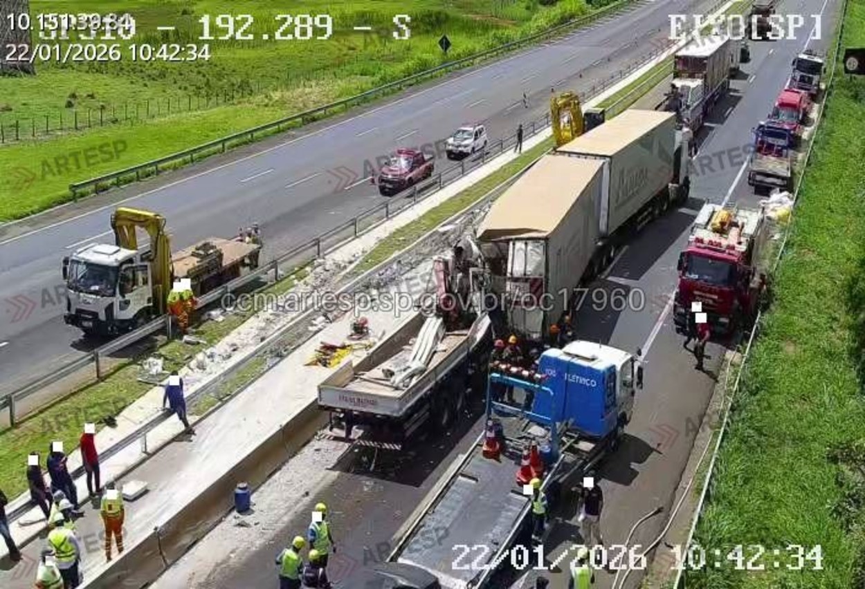 Acidente mata uma pessoa e deixa outra gravemente ferida na SP-310 no interior de SP