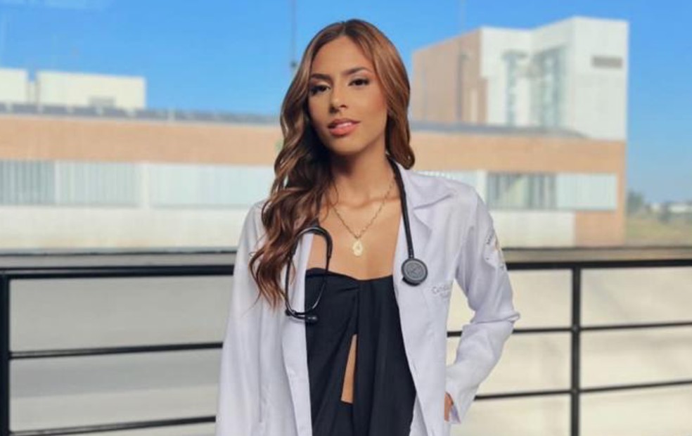 1 de 5
Laudo do IML concluiu que Carolina Andrade Zar, de 22 anos, morreu por intoxica&ccedil;&atilde;o por ars&ecirc;nio &mdash; Foto: Arquivo pessoal