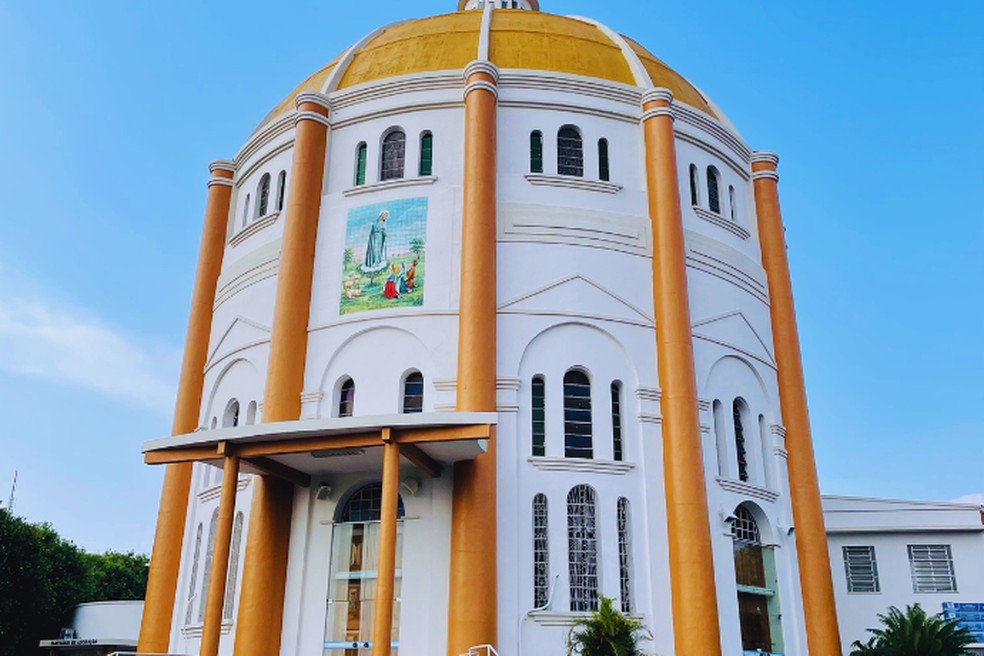 Santuário de Fátima fica localizado na Praça 14 de Janeiro. — Foto: Matheus Castro/g1